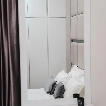 Luxe Haven B22